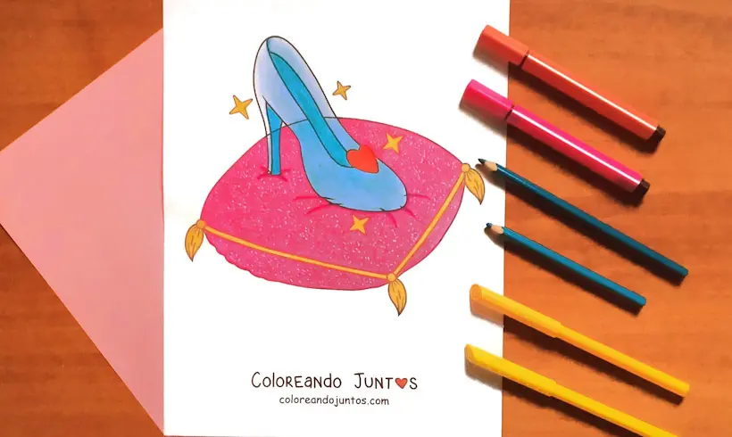 Coloriage de la pantoufle de Cendrillon réalisé par Colorions Ensemble
