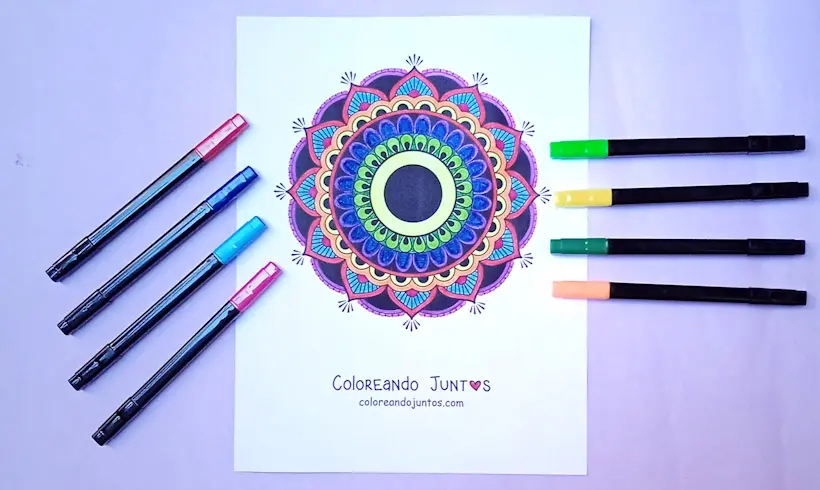 Dessin de mandala islamique colorié par Colorions Ensemble